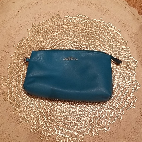 London Fog Embossed Faux Croc Tote - Picture 9 of 15